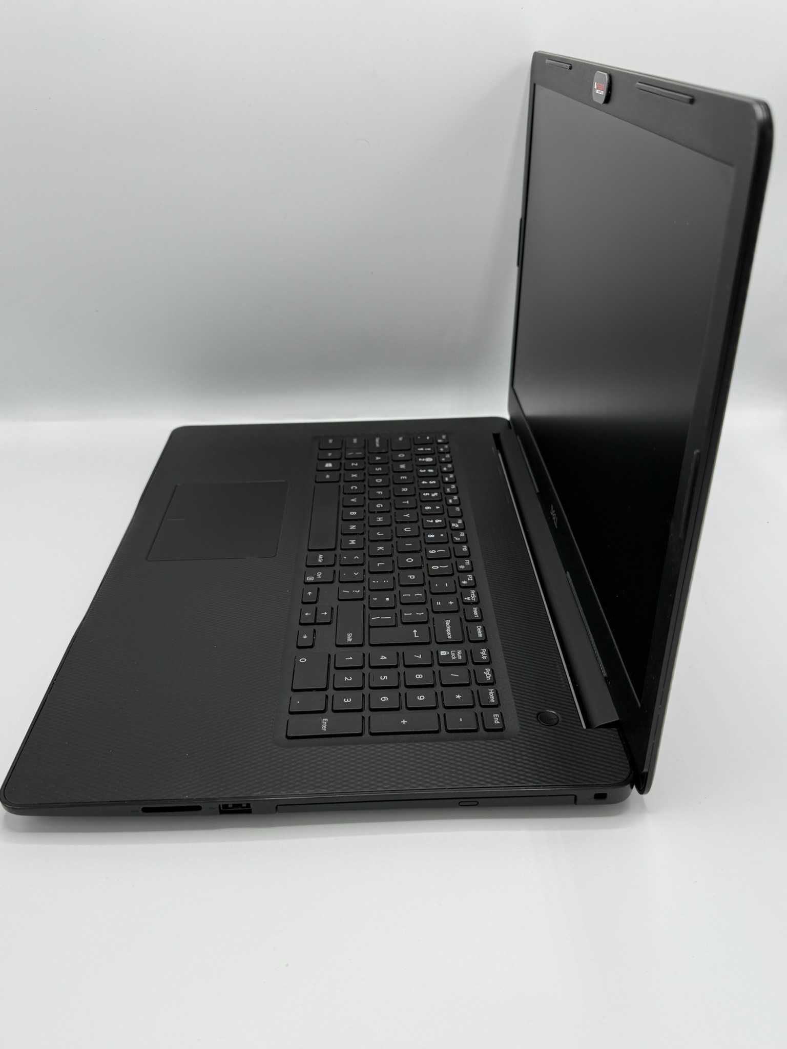 Laptop Dell Inspiron model 37793 / 16GB RAM/ Windows 10 Pro