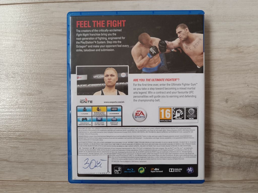 Gra PS4   -  UFC