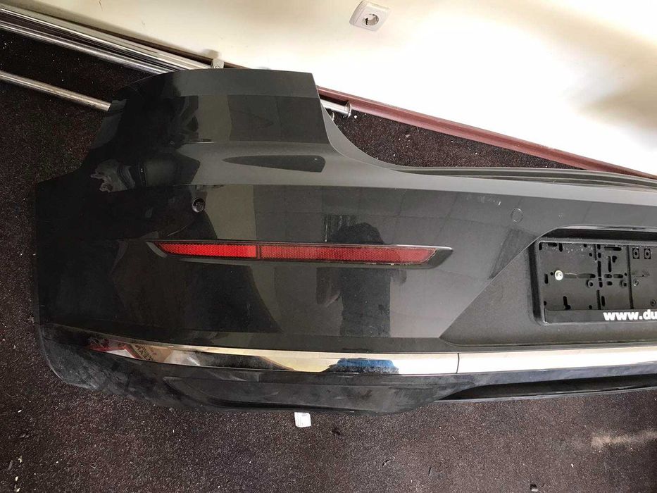 Задний бампер комплектный Цвет LI7F Volkswagen Arteon