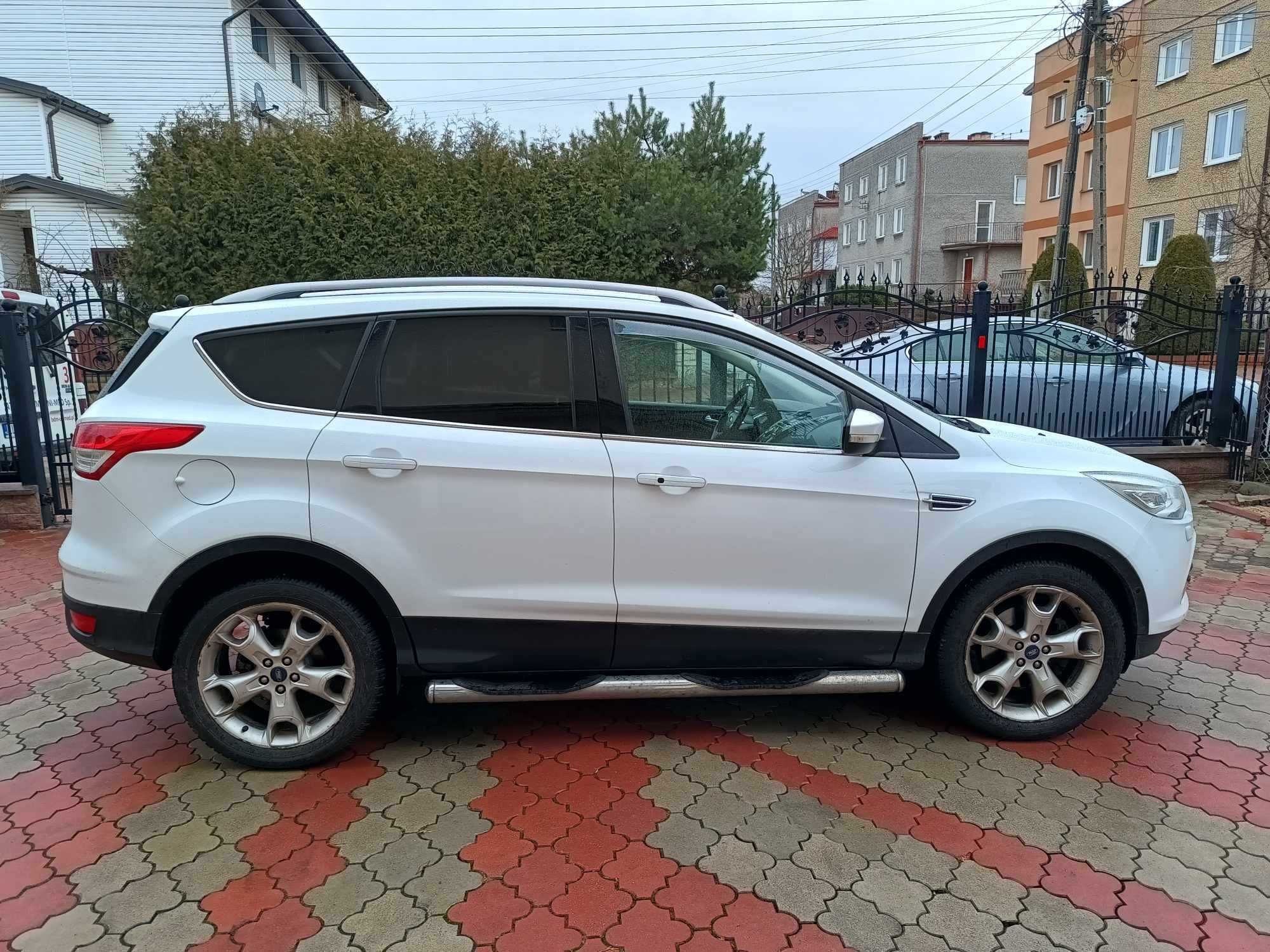 Ford Kuga, Full opcja