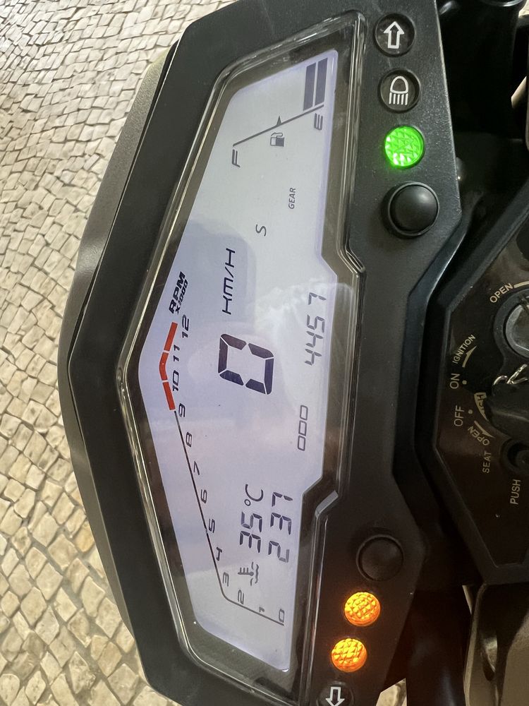 mota Zontes G1.