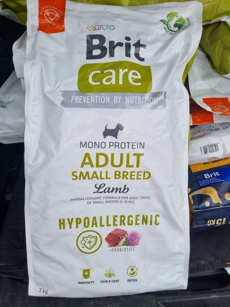 Brit Care Dog Hypoallergenic Adult Small Breed з ягням 7кг