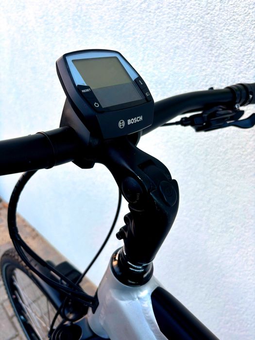 Rower Elektryczny * VICTORIA E-TREKKING 28* BOSCH CX Shimano DEORE 10s