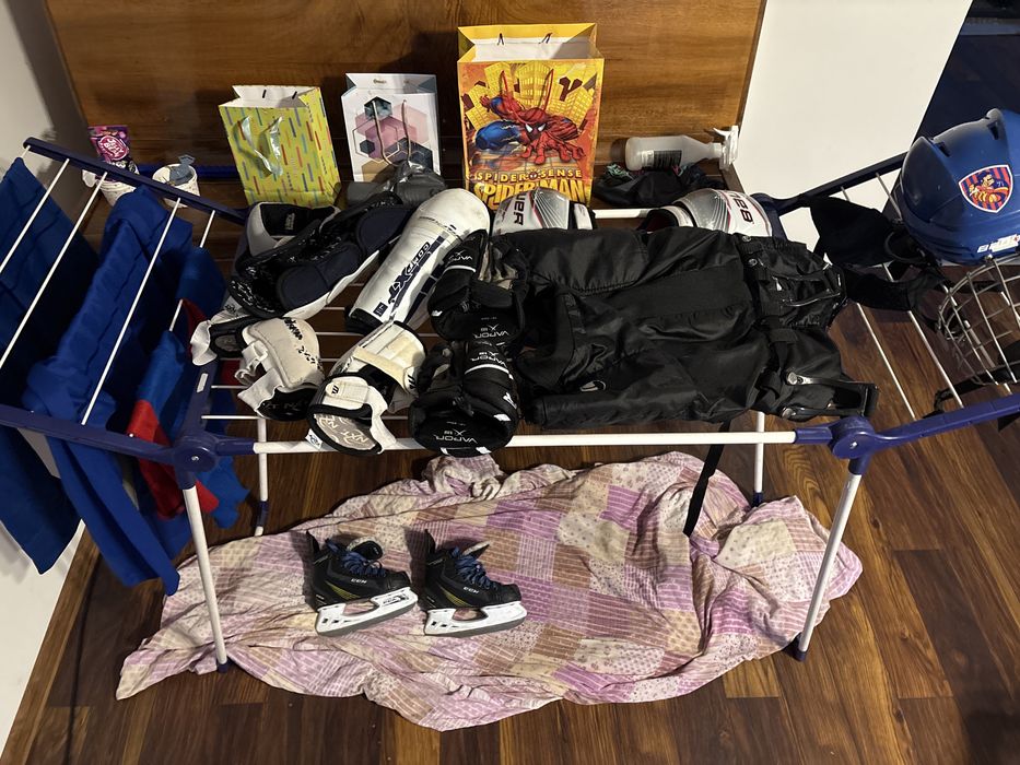 Sprzedam sprzet hokejowy dla 8/10latka
