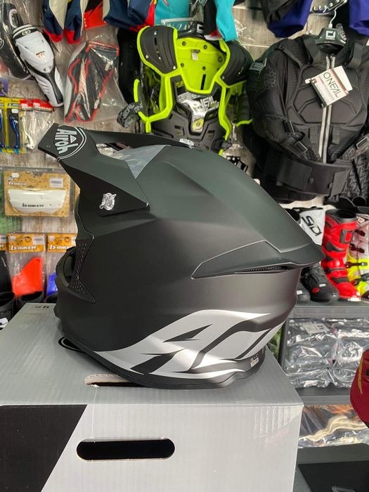 Capacete Airoh Twist 2.0 (motocross enduro)