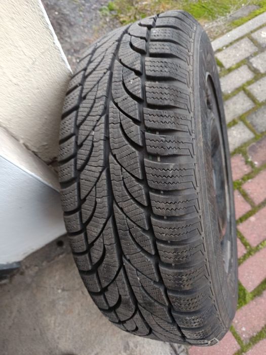 Całe koła zimowe Renault Caprur