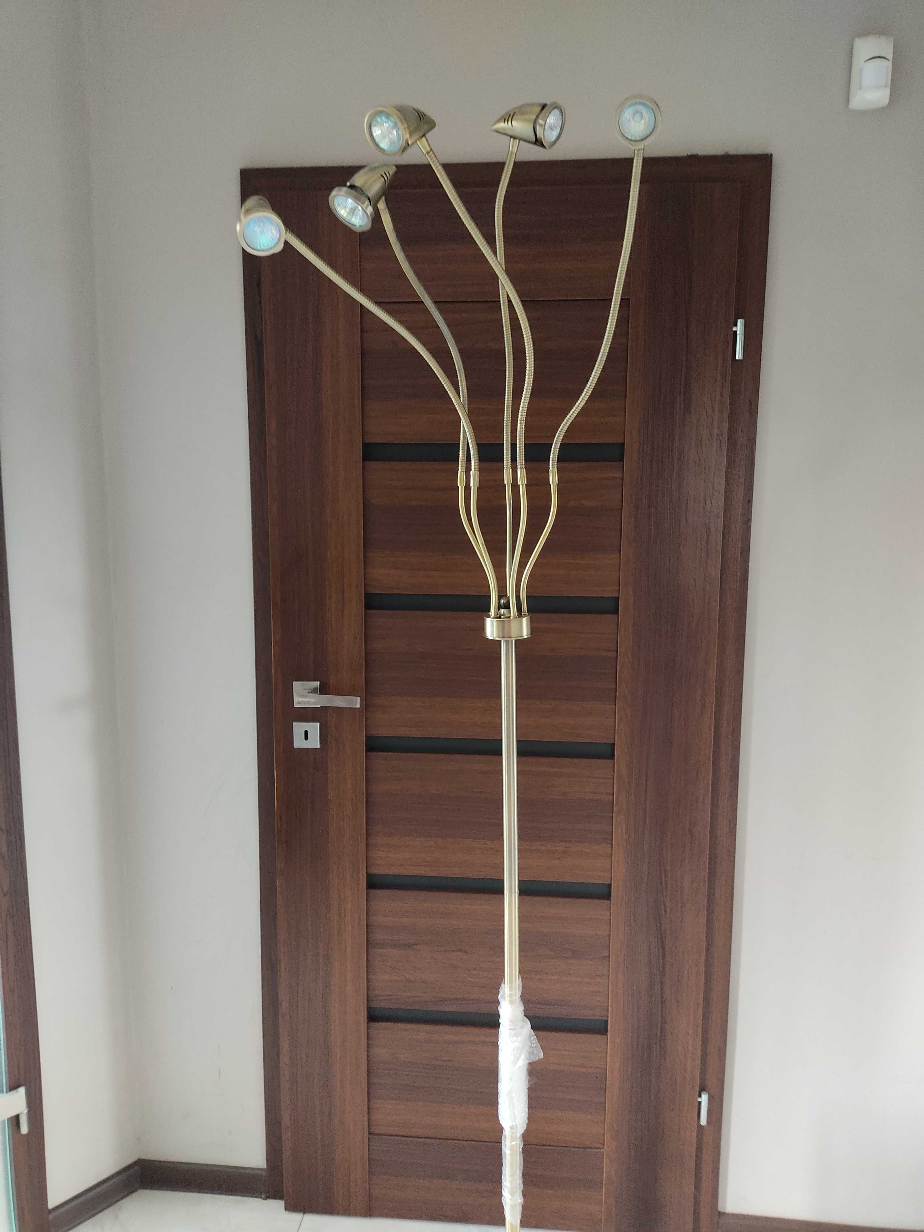Lampa wolnostojąca