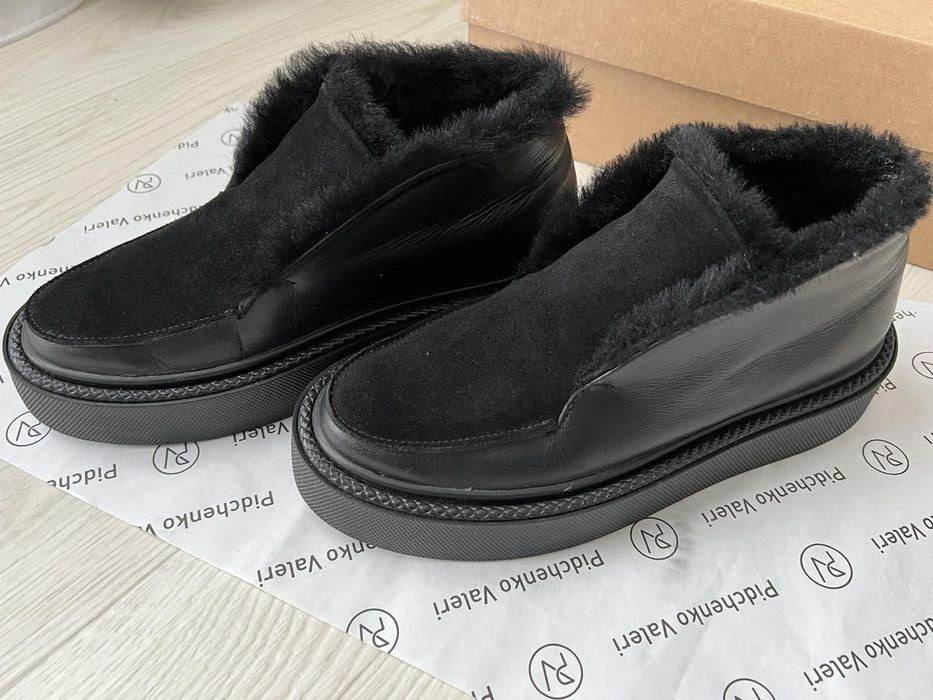 Продам Лофери . Нові