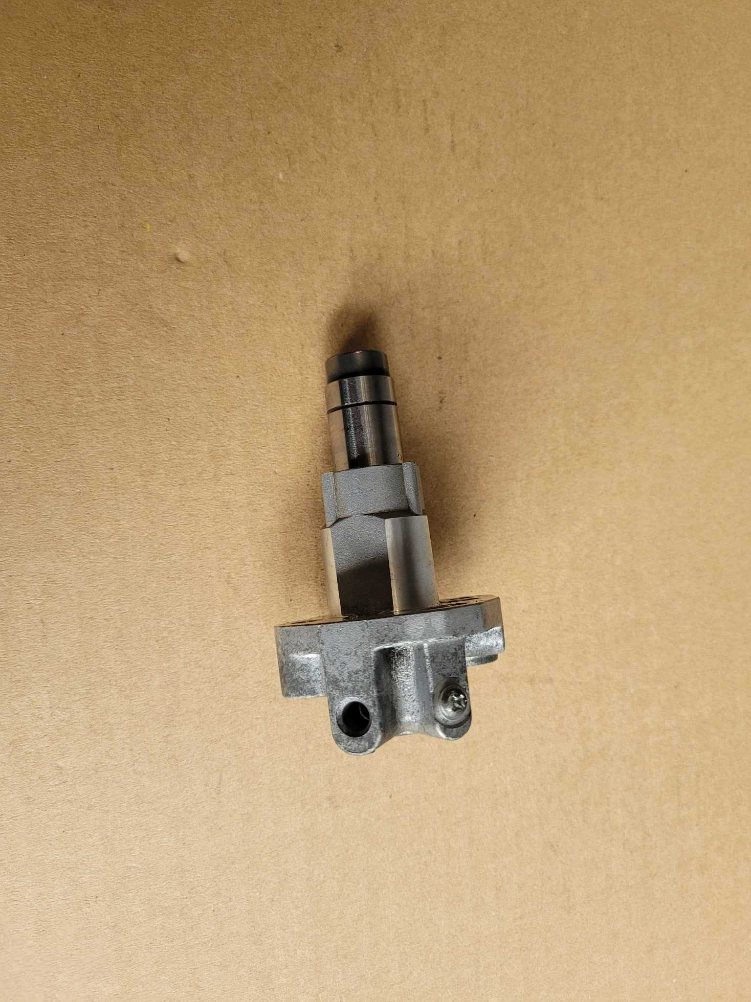 K9 napinacz GSX R 750 Napinacz rozrządu  K8 Napinacz GSX-R 750 L1