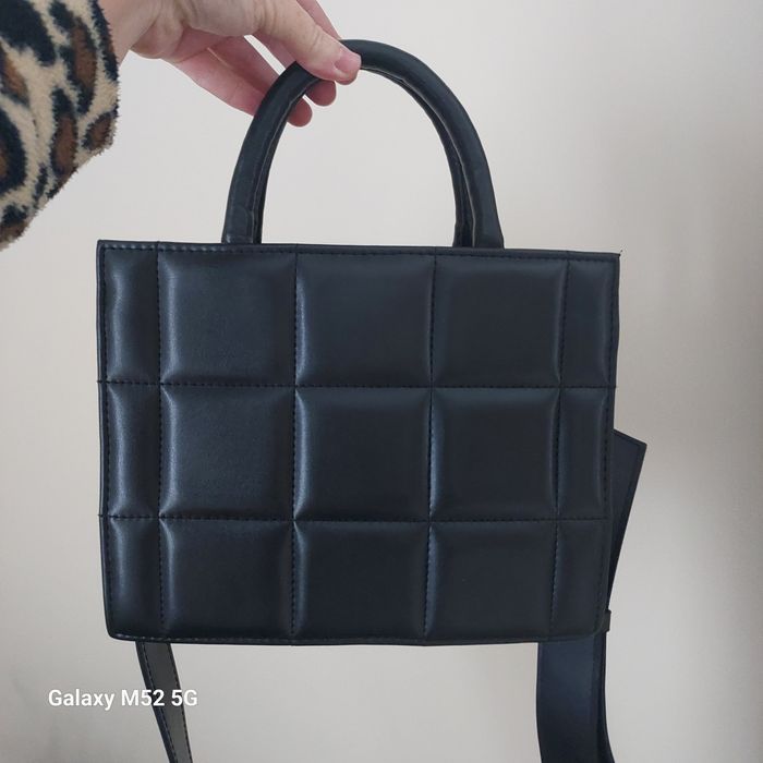 Елегантна жіноча сумка