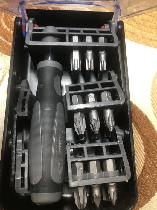 Набір викруток Piranha Black₴Decker стан майже новий