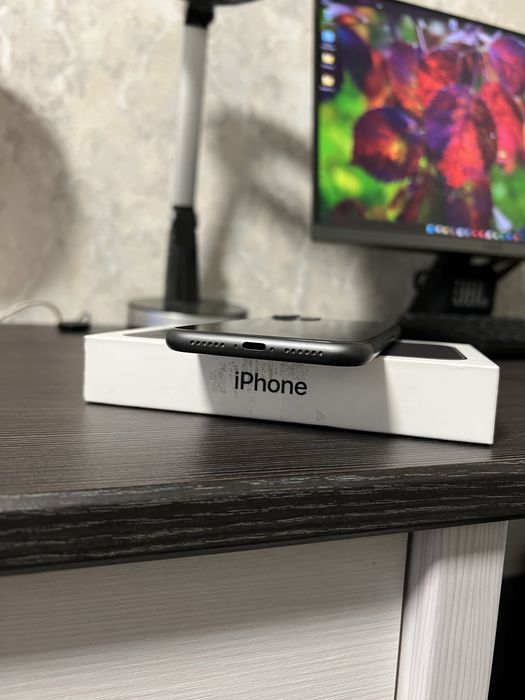 iPhone 11 64Gb • Идеал • iCloud • Полный комплект • Айфон