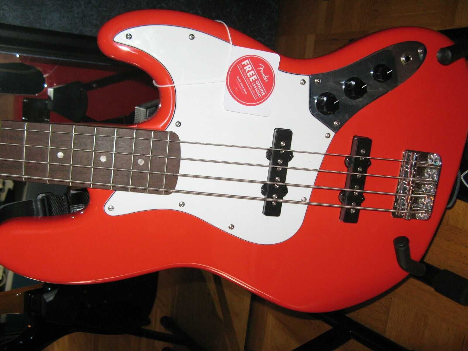 FENDER SQUIER Affinity Series Jazz Bass IL Race