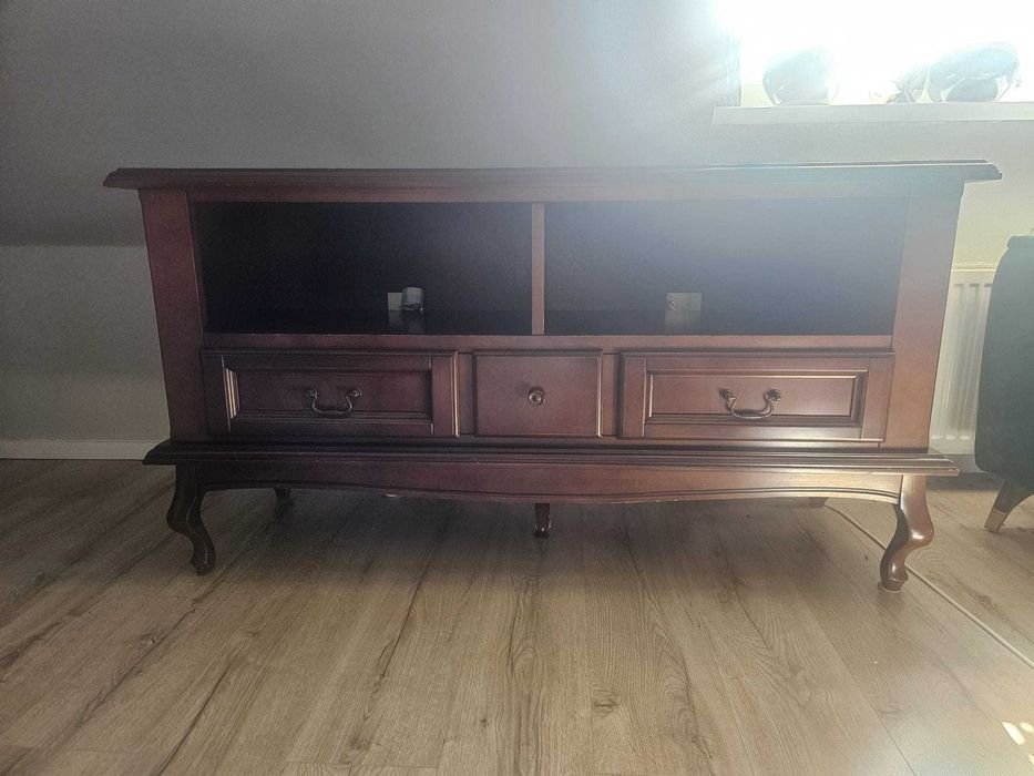 Novelle Szafka RTV model Veneziana