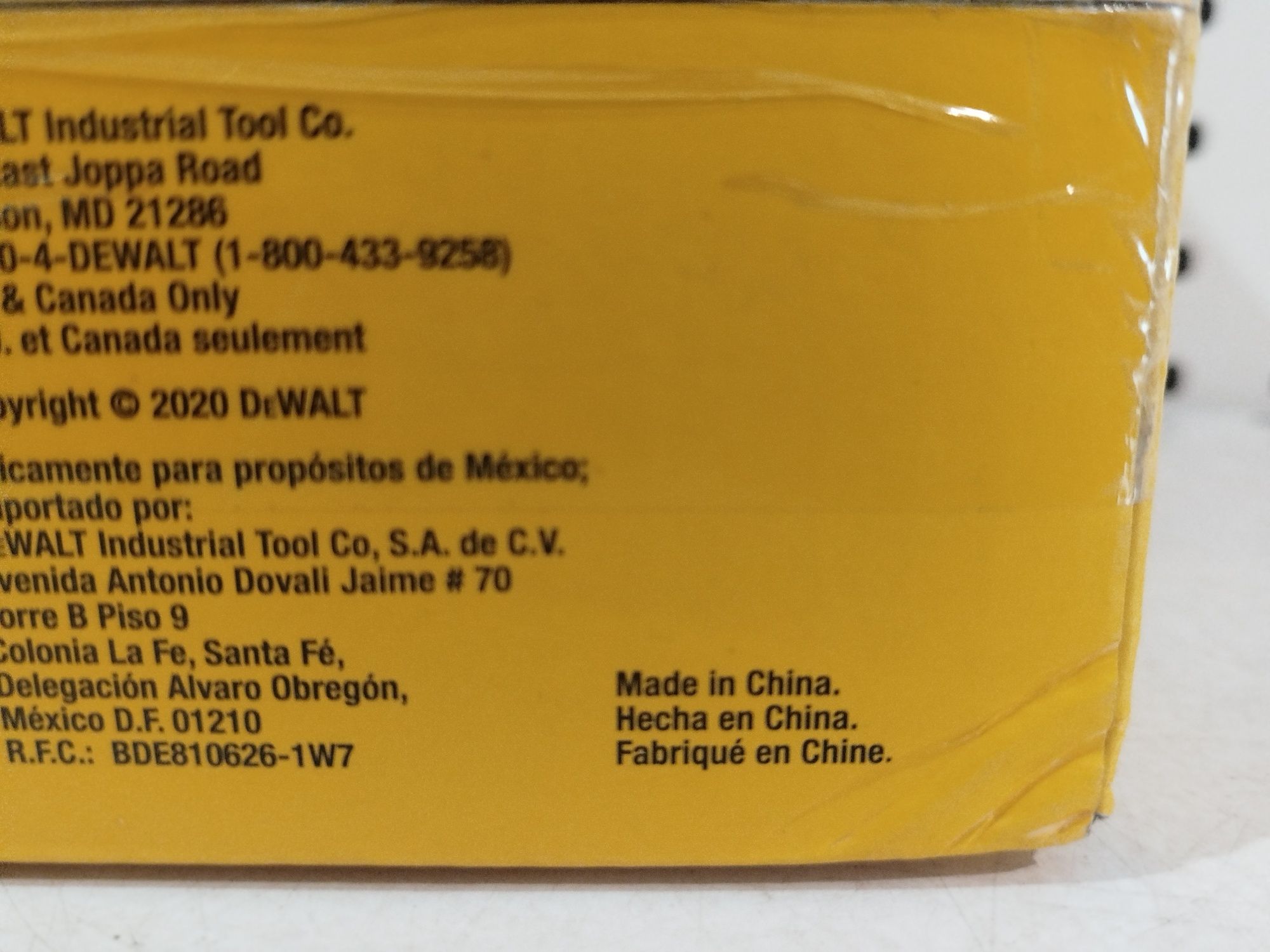 DeWalt DCL077 12/20V Max ліхтар прожектор 2000 Lum  оригінал США