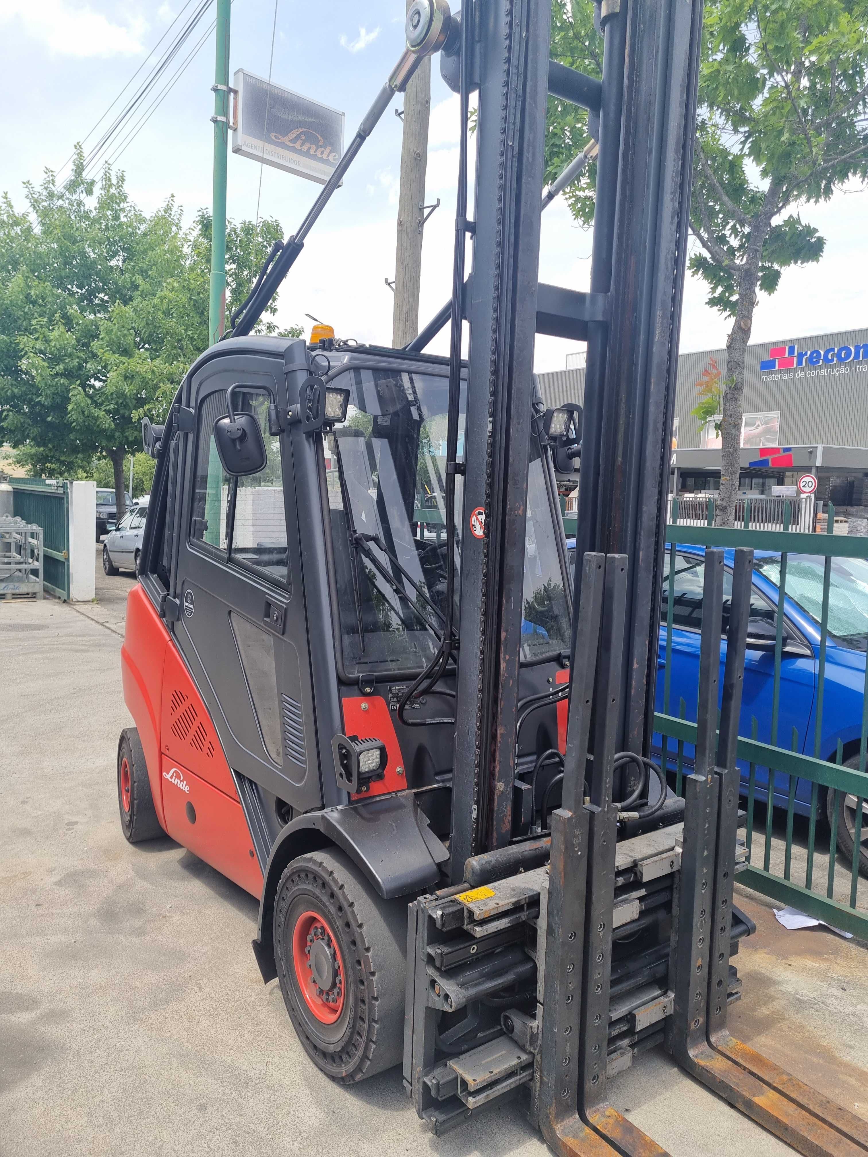 Empilhador LINDE 3ton diesel como novo