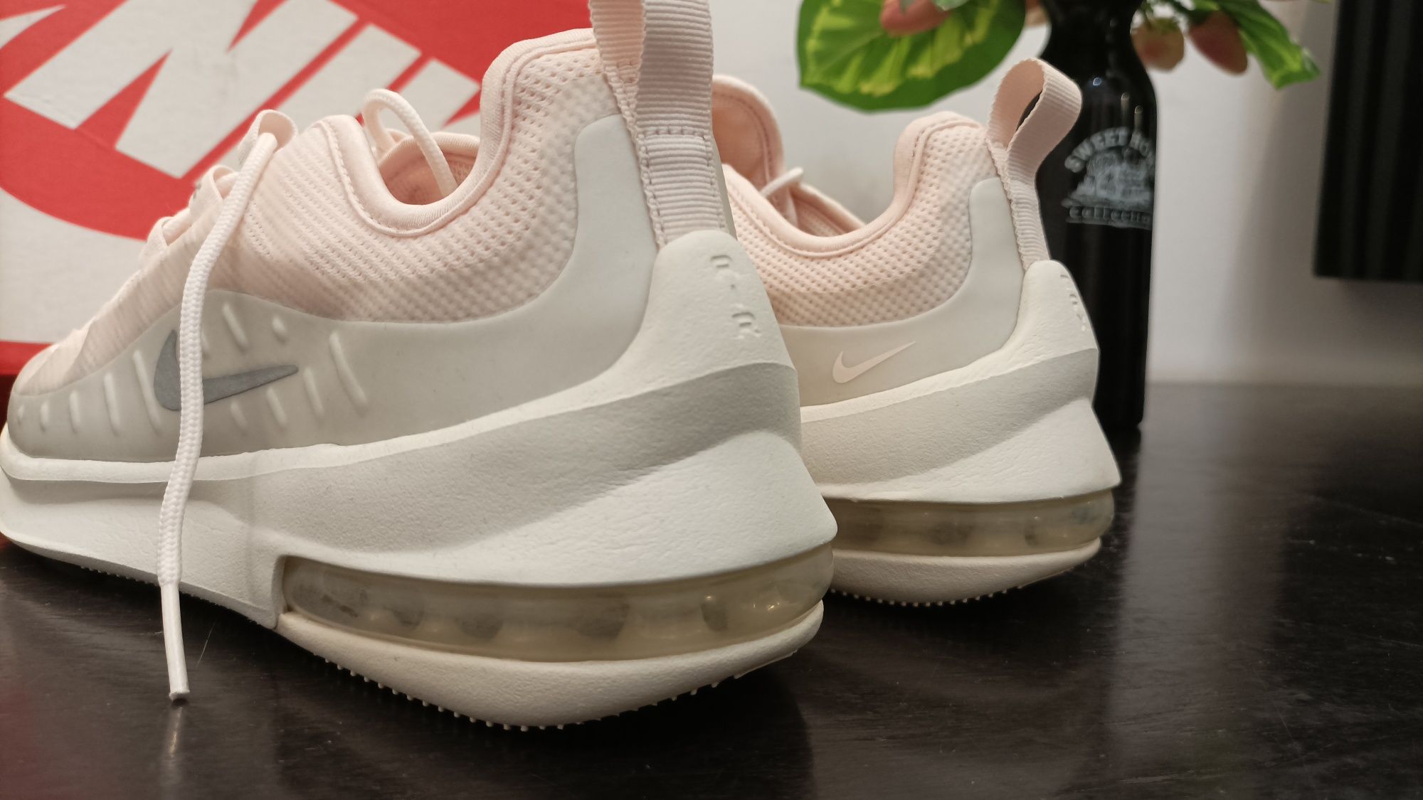 Adidas y Nike Womens WMNS Air Max Axis 'Light Soft Pink' 40/41 Piękne