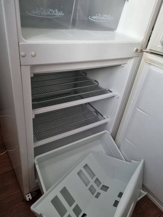 Продам холодильник snaige RF310 снайге