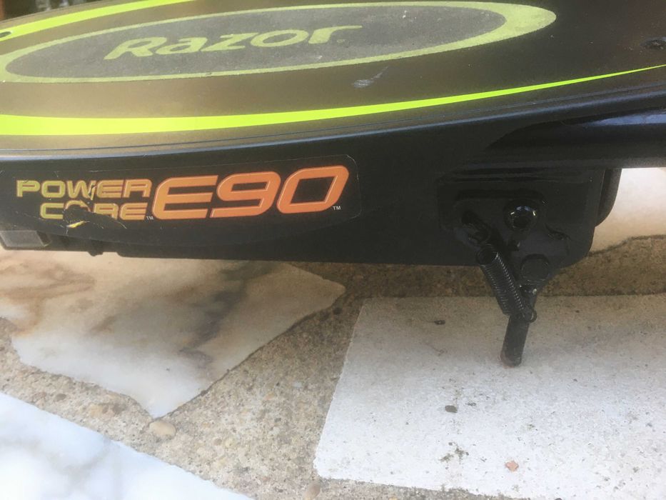 Razor Power Core e90