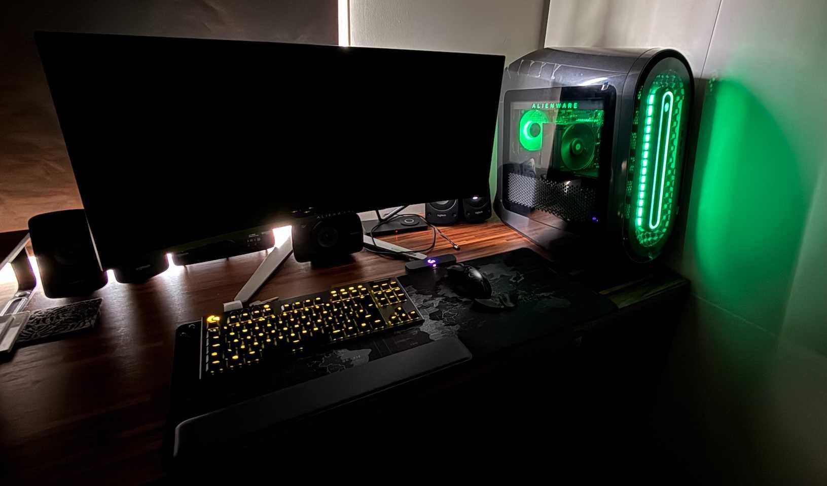 Komputer Alienware Aurora R15 AMD + Monitor QD-OLED AW3423DW
