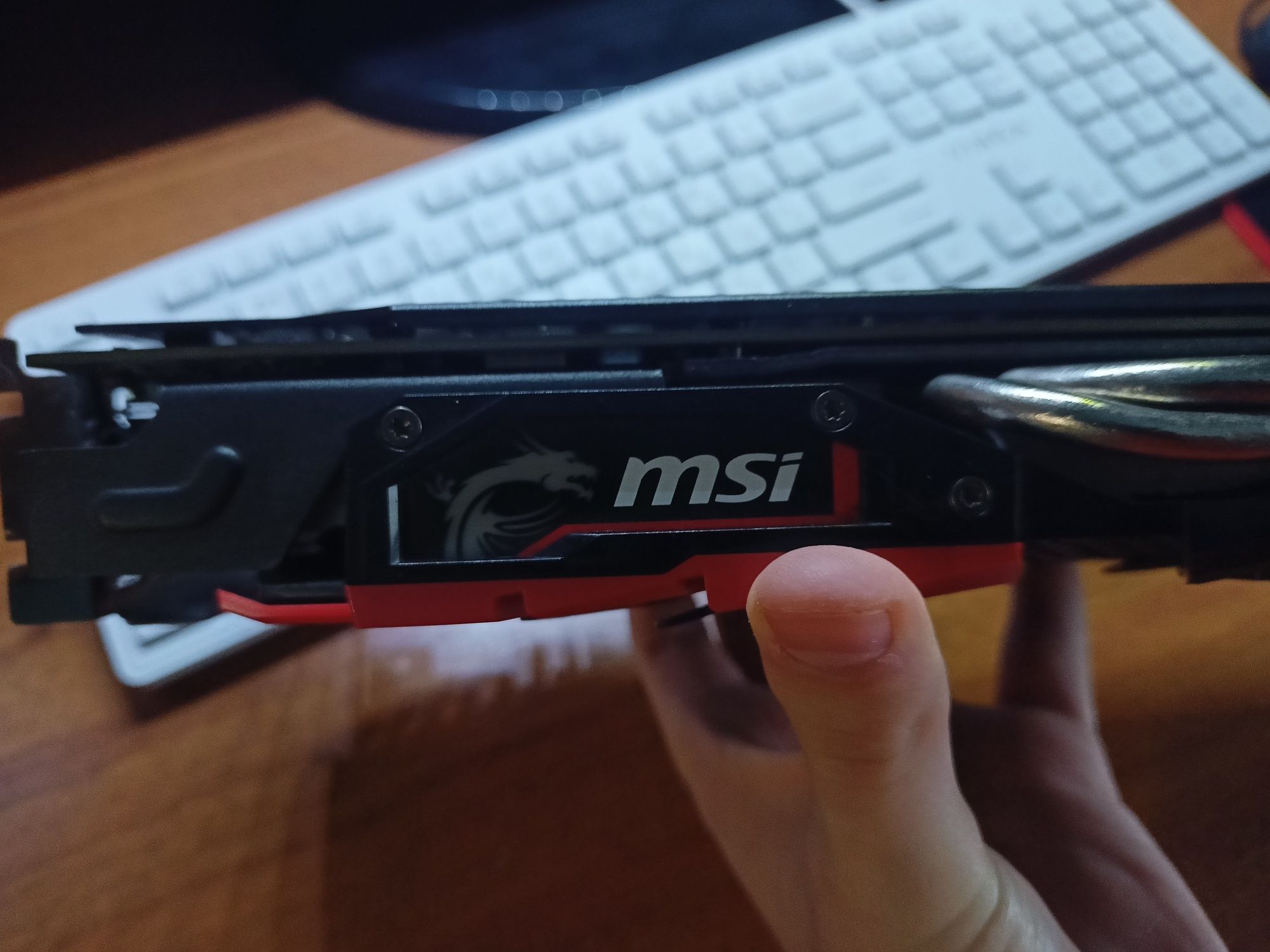 Rx580 8gb msi 1 владелец