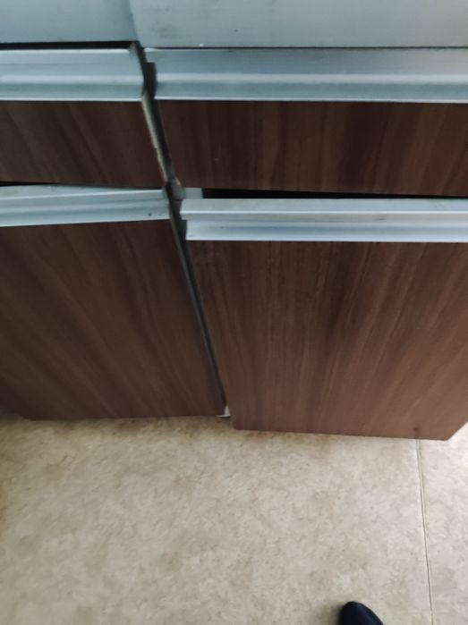 Віддам безкоштовно кухонні меблі