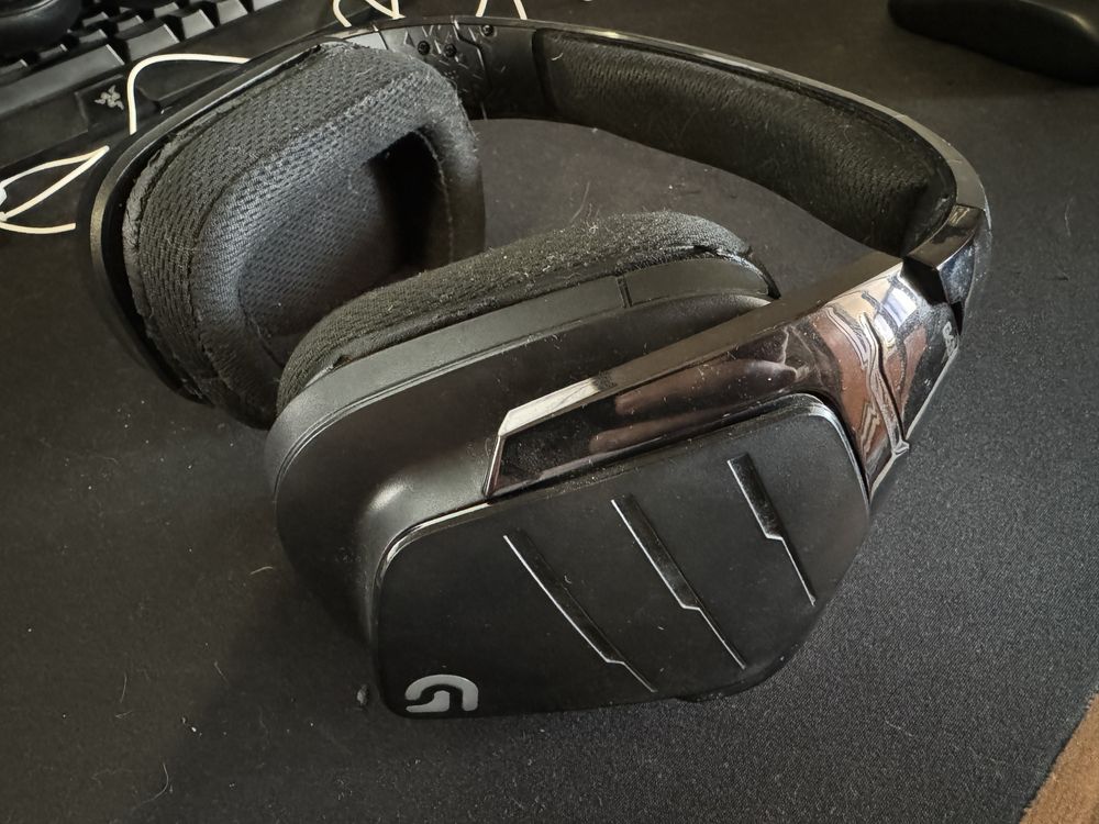 Headphones logitech g633