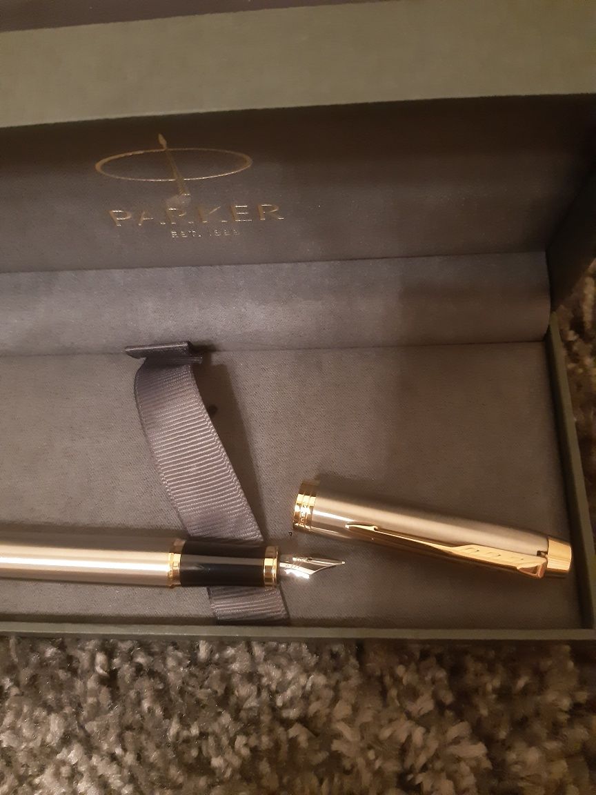 Pióro wieczne Parker GT stalówka srebrny model w torebce nowy