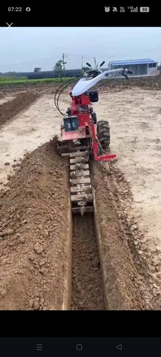 Usługi koparką łańcuchową, minikoparką