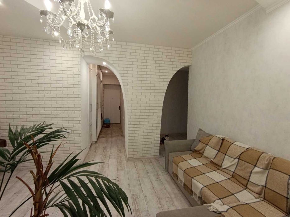 ПРОДАЖ 3-кімн. з АЕО у центрі міста (А)