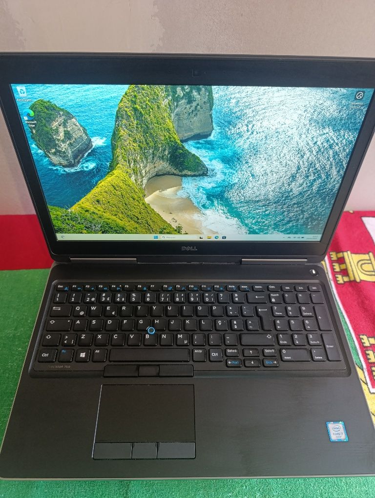 Dell Precision 7510 (i7 6th - 16GB RAM - 1TB SSD - Nvidia M2000M 4GB)