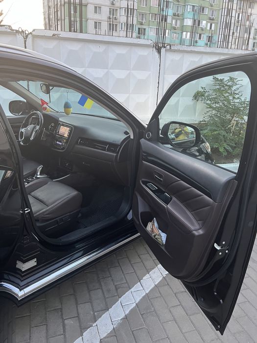 Mitsubishi Outlander Phev