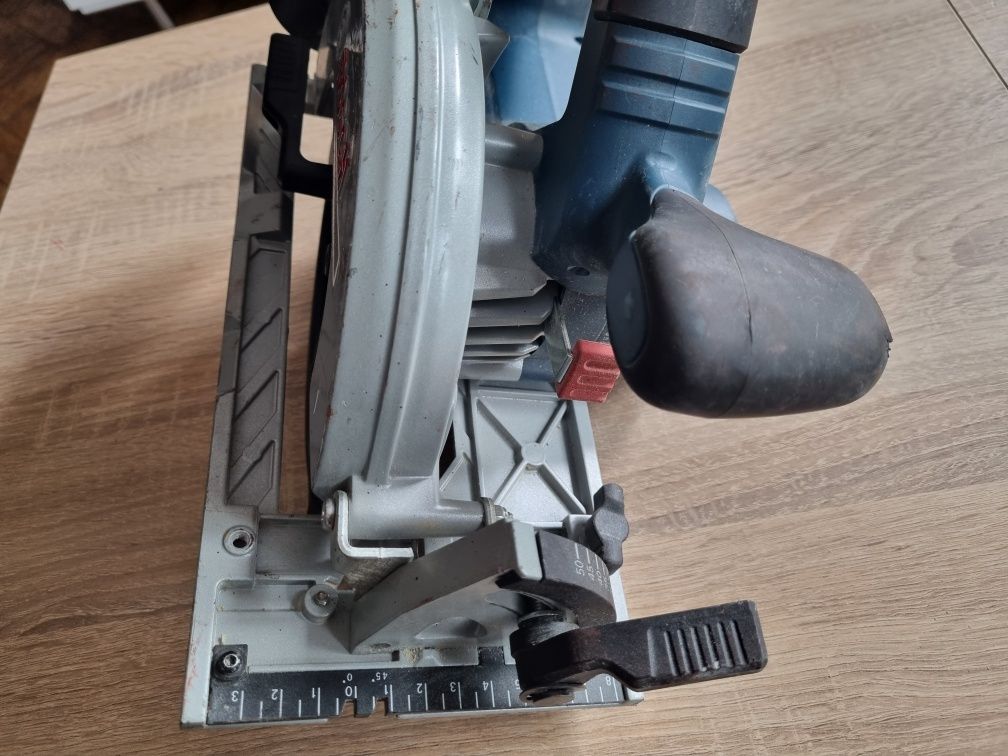 Pilarka tarczowa Bosch GSK 18V-572