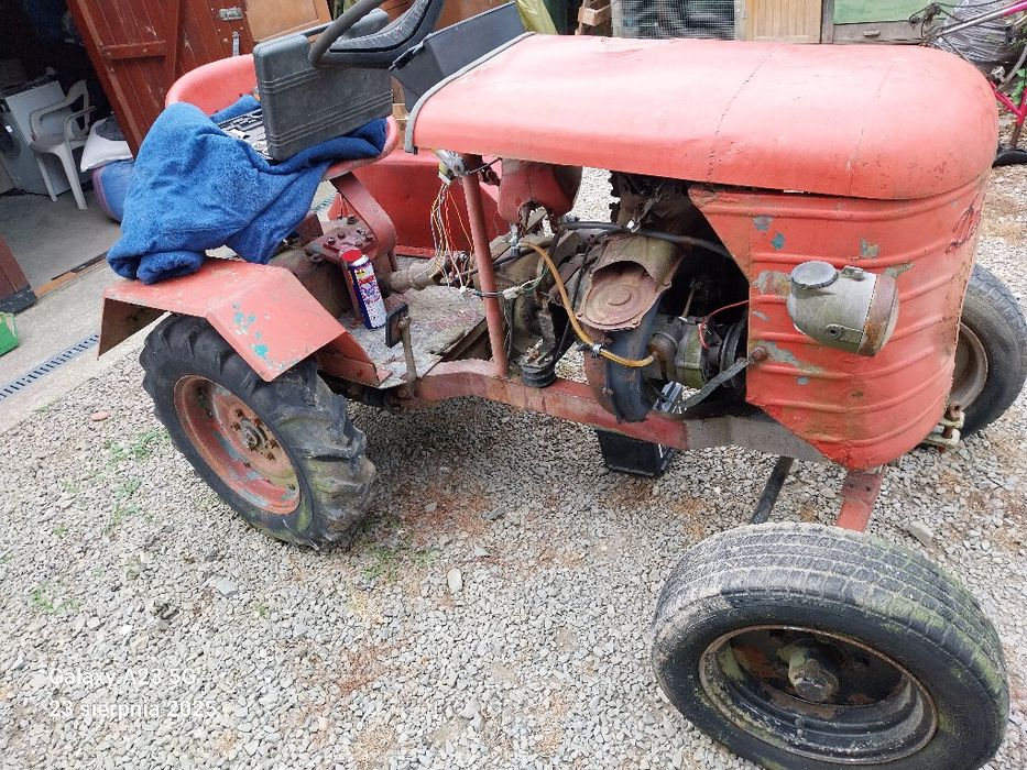 Traktor traktorek