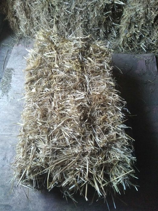 Продам солому в тюках