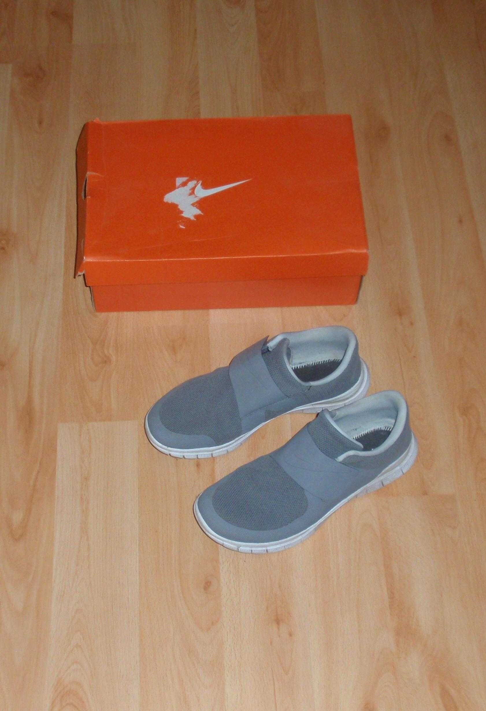 Кроссовки Nike Socfly Free Run 3.0 Grey Under ORIGINAL 27-28 см Jordan