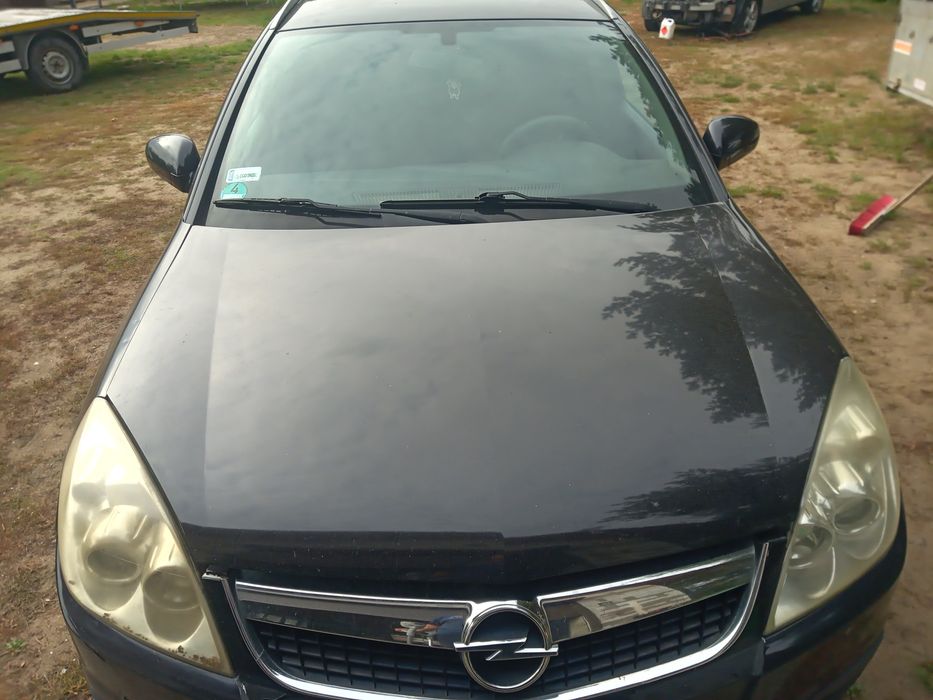 Opel Vectra c lift tylna klapa maska drzwi