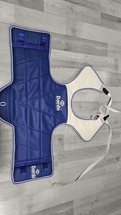 Acessorior de protecão de taekwondo