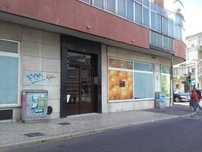 Bons quartos junto a Metro e Comboio