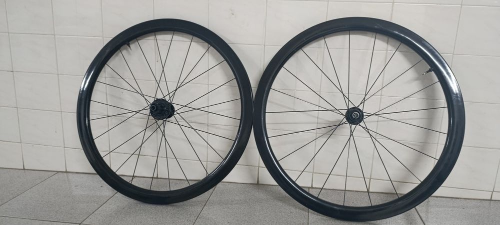 Rodas  Estrada  Carbono SLR 1