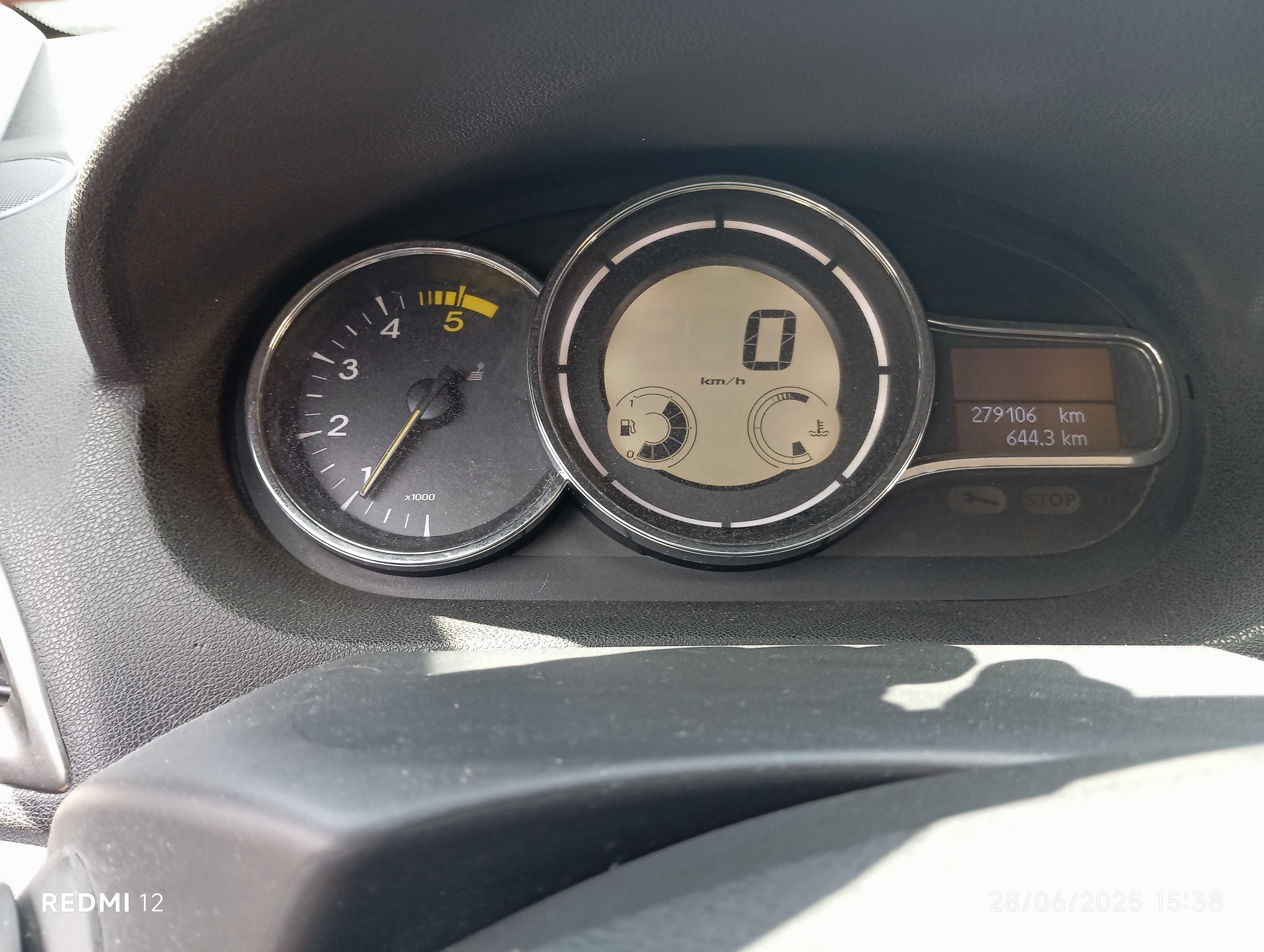 Vendo viatura impecável sem afazeres