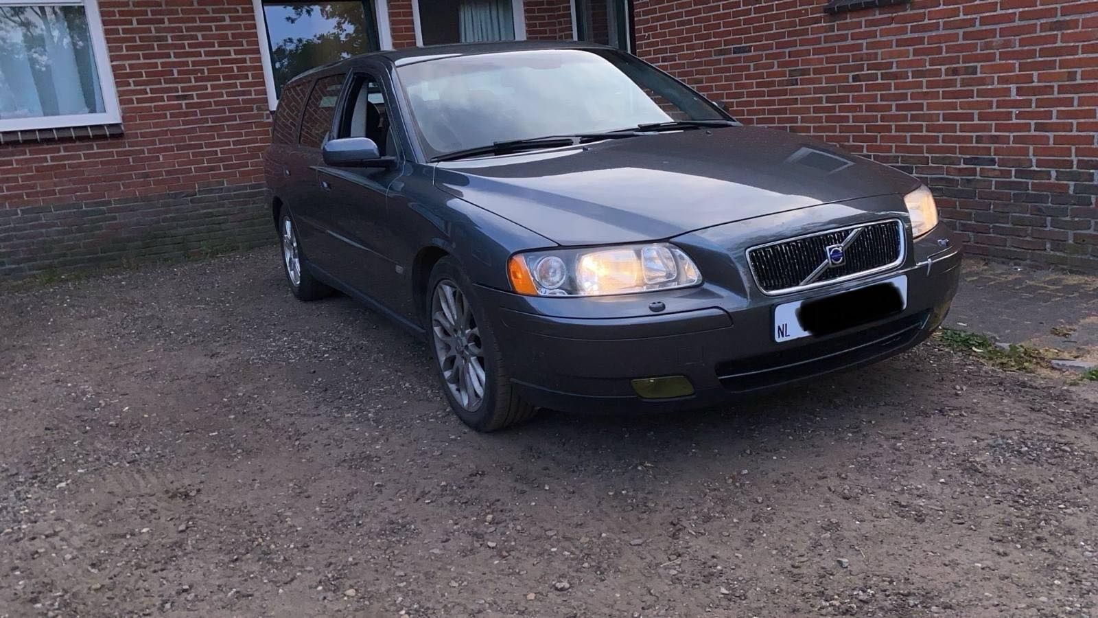 Продам Volvo V 70 2006 року
