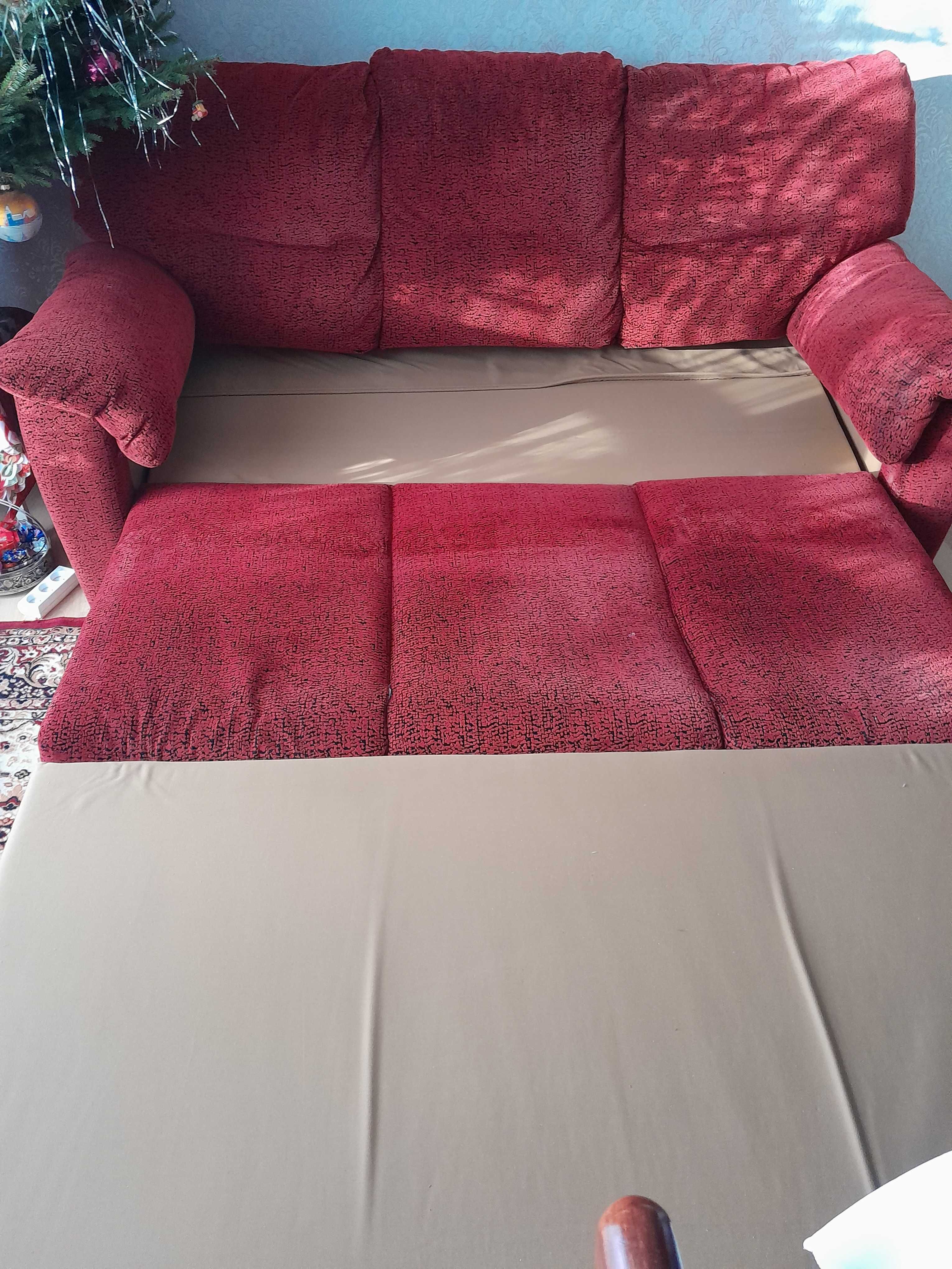 Sofa rozkładana + krzesła x4 szt