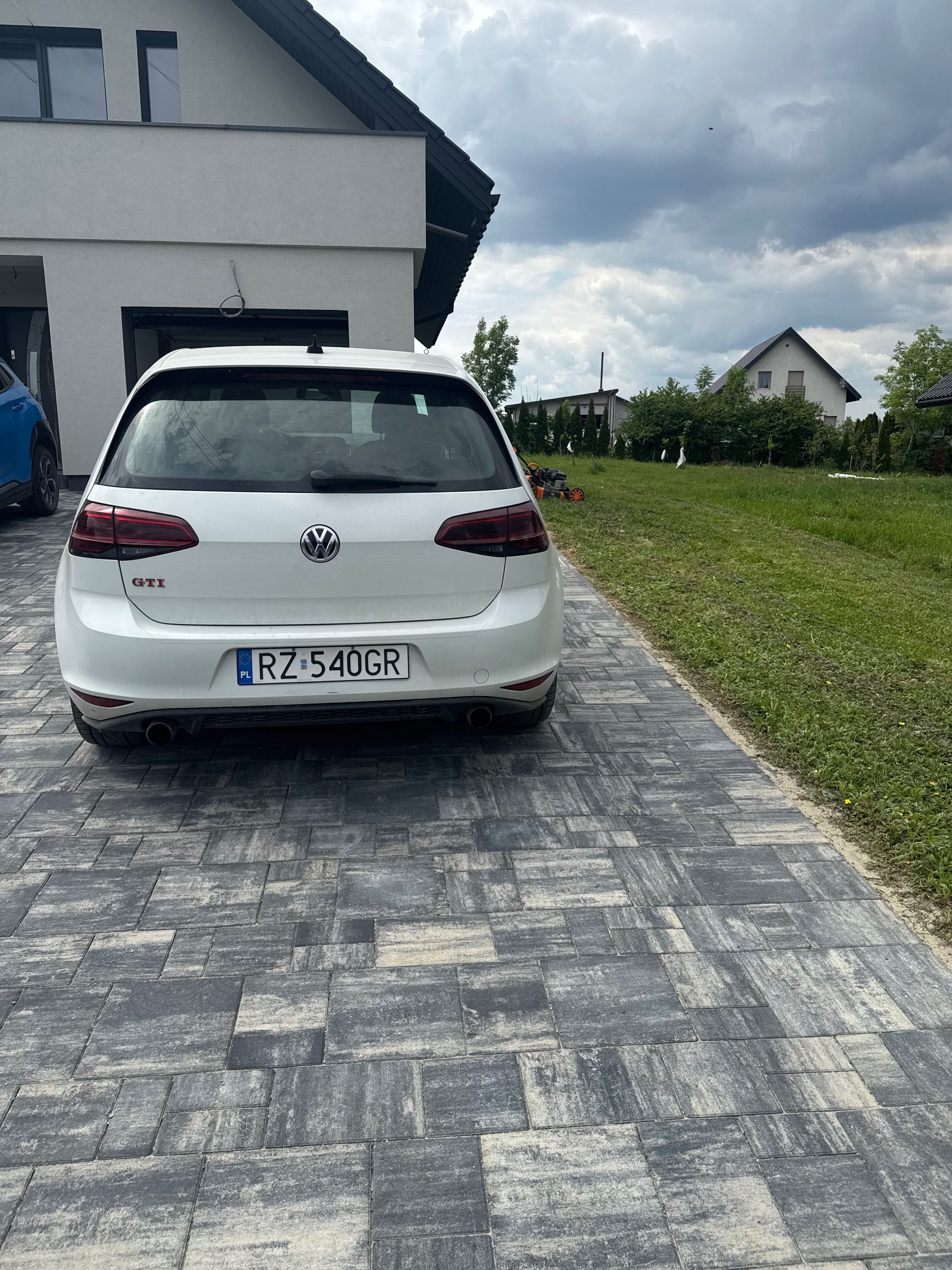 Volkswagen Golf GTI DSG Stage 1 - APR