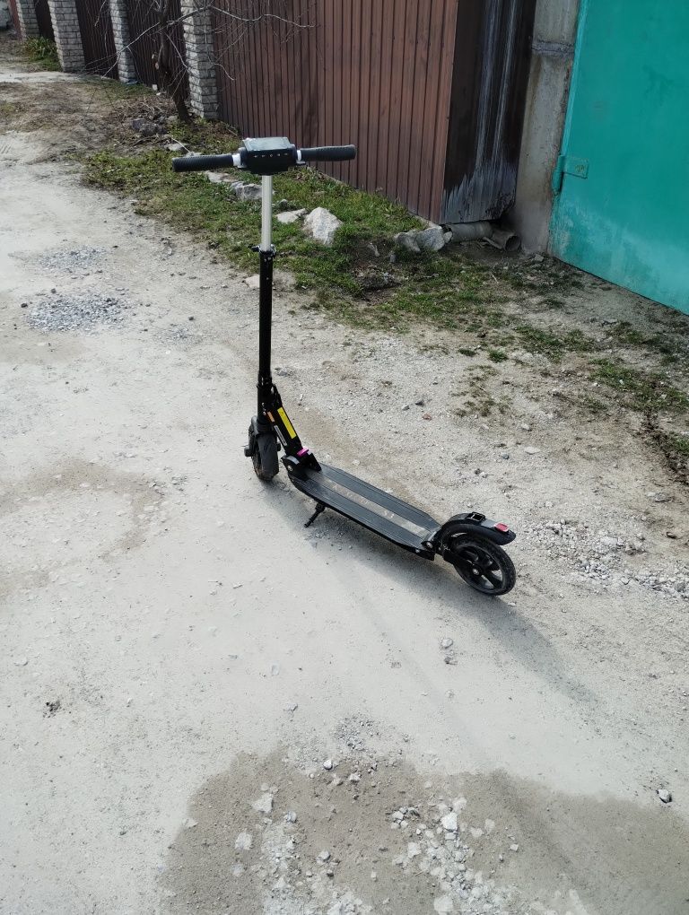Продам електросамокат самокат KUGOO S3