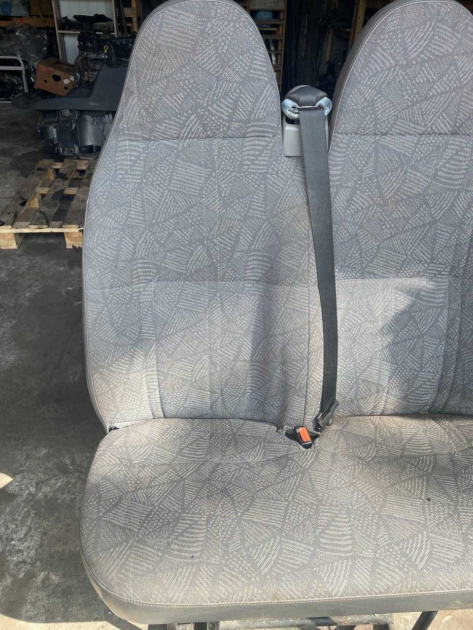 Сиденье пассажирское двойное Ford Transit 2000-2006 год