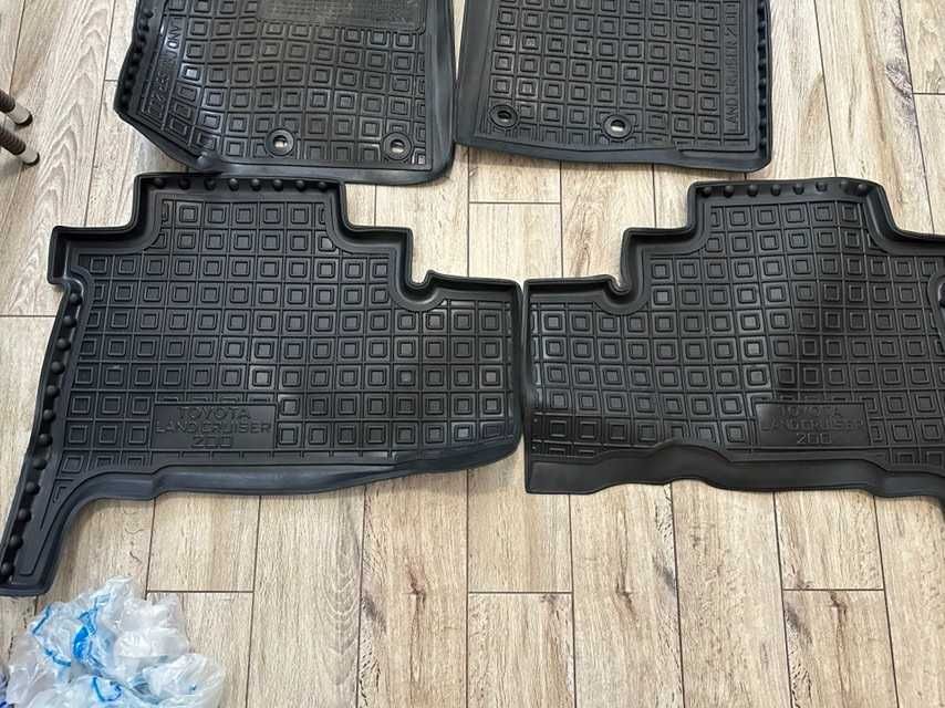 Автомобильные коврики в салон Toyota LC 200, 2016-2021 (Avto-Gumm)