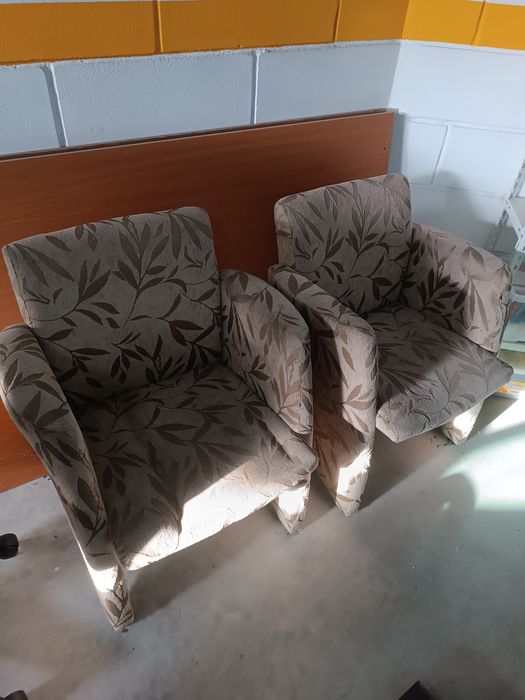 Conjunto de 2 cadeirões