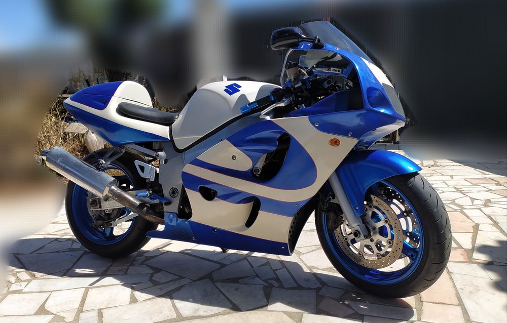 Suzuki GSXR 600 srad