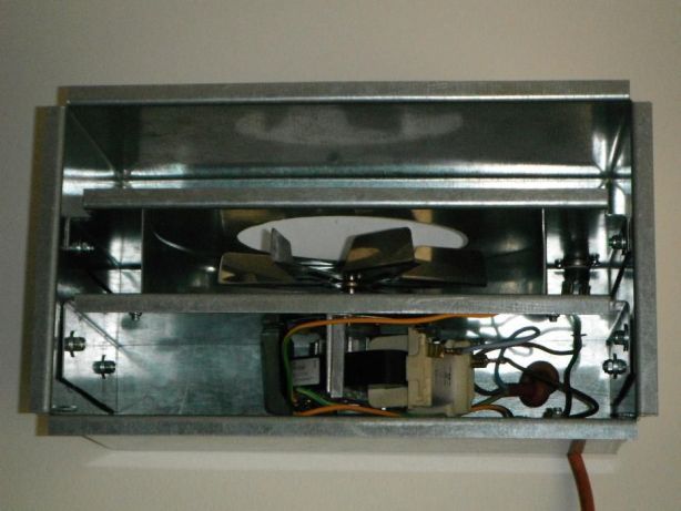 Ventilador para lareira com recuperador convencional de calor a lenha